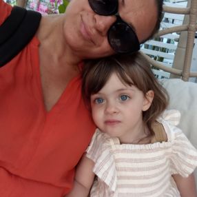 Amanda, Famiglia a Giugliano In Campania