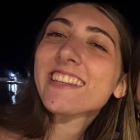 Giulia, Babysitter a Quinzano D'oglio