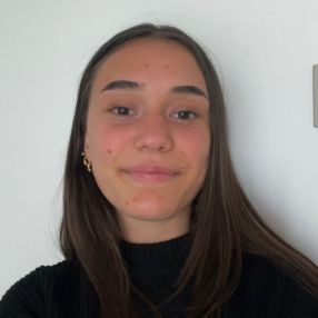 Laura, Babysitter a Mogliano Veneto