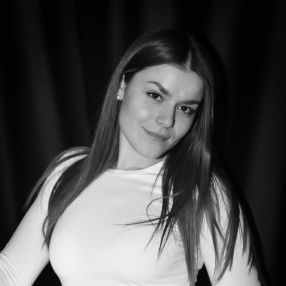 Veronica, Babysitter a Olmo