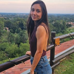 Camilla, Babysitter a Vimercate