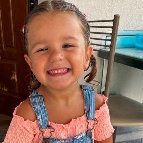 Elena, Famiglia a Canegrate