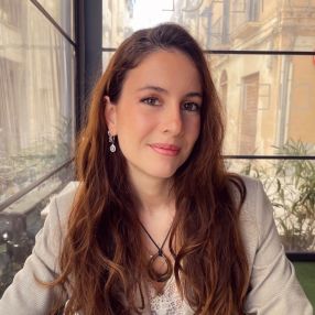 Paola, Babysitter a Casa Santa