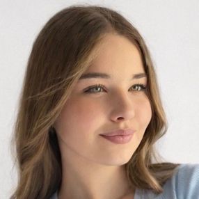 Giulia, Babysitter a Baronissi