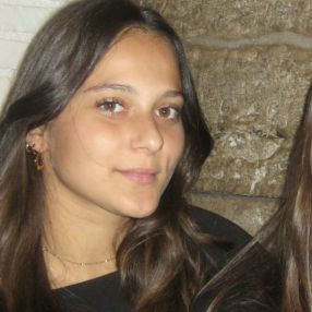 Sofia, Babysitter in Borgaretto