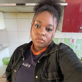 Allegra, Babysitter a Gerenzano