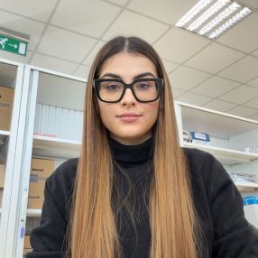 Sabrina, Babysitter a Vescovato
