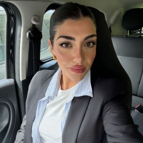 Valeria, Babysitter a Pomigliano D'arco