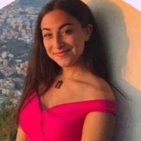 Giada, Babysitter a Perignano