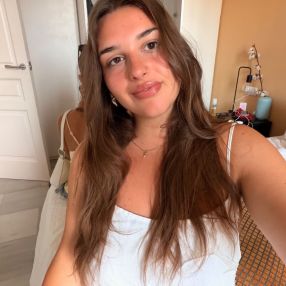 Sara, Babysitter a Collesalvetti