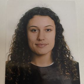Sara, Babysitter a Caronno Pertusella