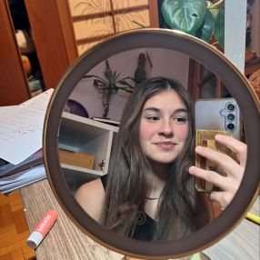Eleonora, Babysitter a Ferriera