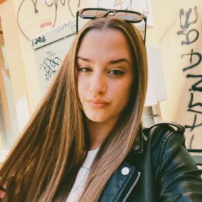 Greta, Babysitter a Ripa Teatina
