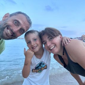Anna, Famiglia a Torino