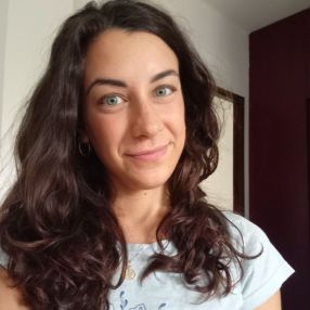 Laura, Babysitter a Nichelino