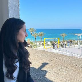 Sara, Babysitter a Riposto