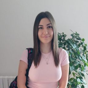 Alice, Babysitter a Cazzago San Martino