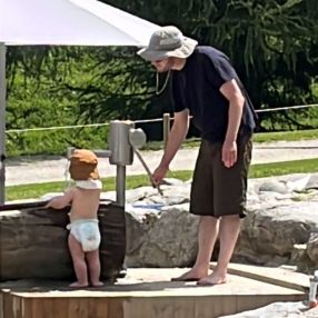 Elena, Famiglia a Lugo