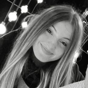 Caterina, Babysitter a Squillace Lido