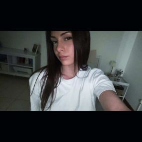 Giulia, Babysitter a Pianello Vallesina