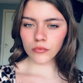 Naomi, Babysitter a Fonte Nuova
