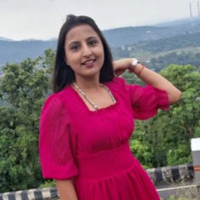 Ujala, Babysitter a Firenze