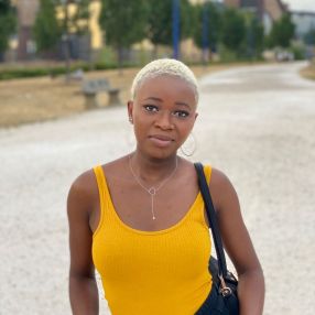 Amevi, Babysitter in Firenze