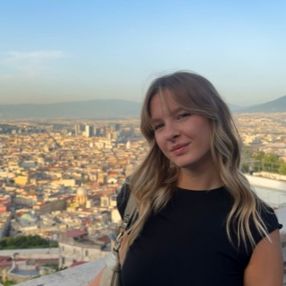 Giorgia, Babysitter a Bienate