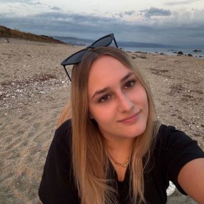 Elena, Babysitter a Bulgarograsso