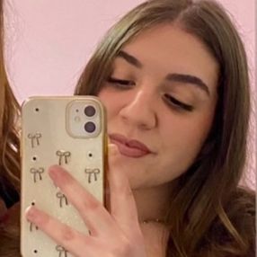 Alessia, Babysitter a San Costanzo