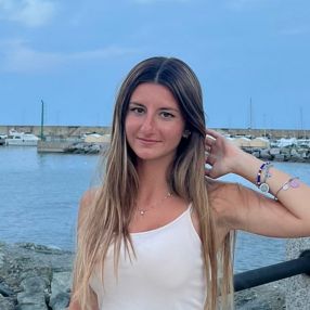 Elena, Babysitter in Mignanego