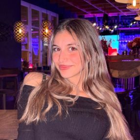 Arianna, Babysitter a Laives