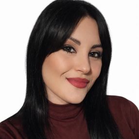 Silvia, Babysitter a Nepi