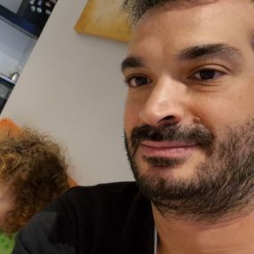 Emanuele, Famiglia a Cles