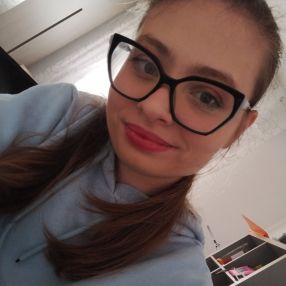 Alexandra, Babysitter a Piove di Sacco
