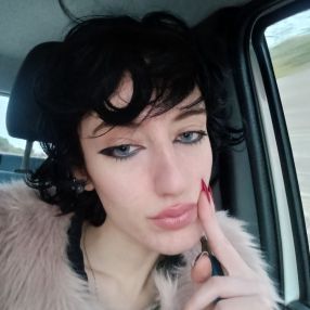 Sofia, Babysitter a Comune di Osimo