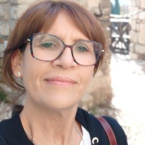 Lorena, Babysitter a Sirtori