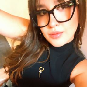 Emanuela, Babysitter in Vizzini