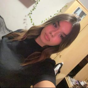 Sara, Babysitter a Ente di decentramento regionale di Udine