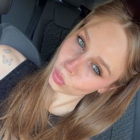 Alice, Babysitter in Dormelletto