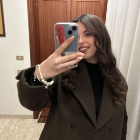 Giulia, Babysitter in Fucecchio
