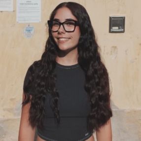Ariel, Babysitter a Arbizzano-santa Maria