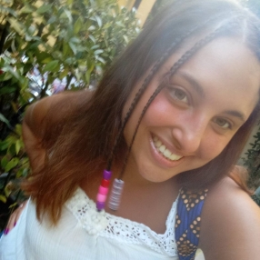 Yael, Babysitter a Piombino