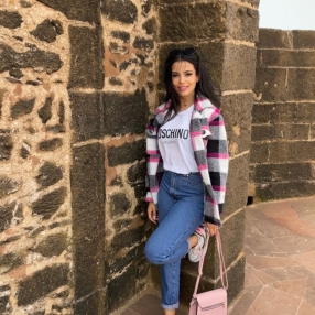 Dounia, Babysitter in Langhirano