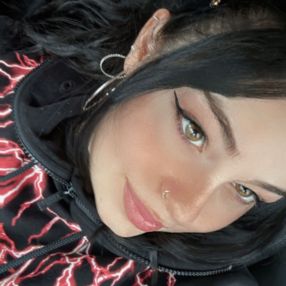 kiara, Babysitter in Vaie