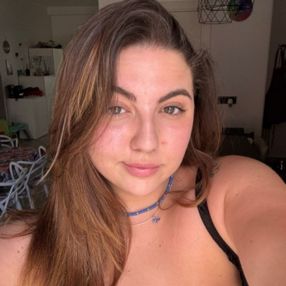 Erika, Babysitter a Giovinazzo