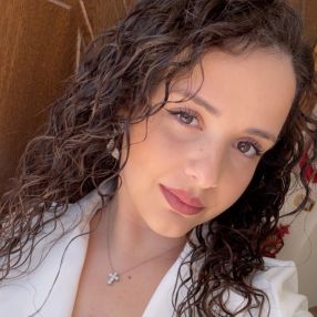 Mariastella, Babysitter a Teverola