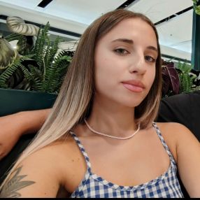 Ivana, Babysitter a Andria