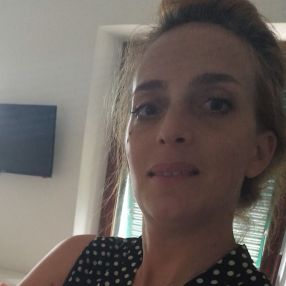Sara, Babysitter a Carrara