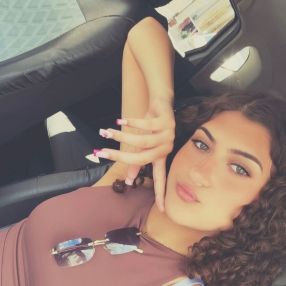 Sofia, Babysitter a Avola